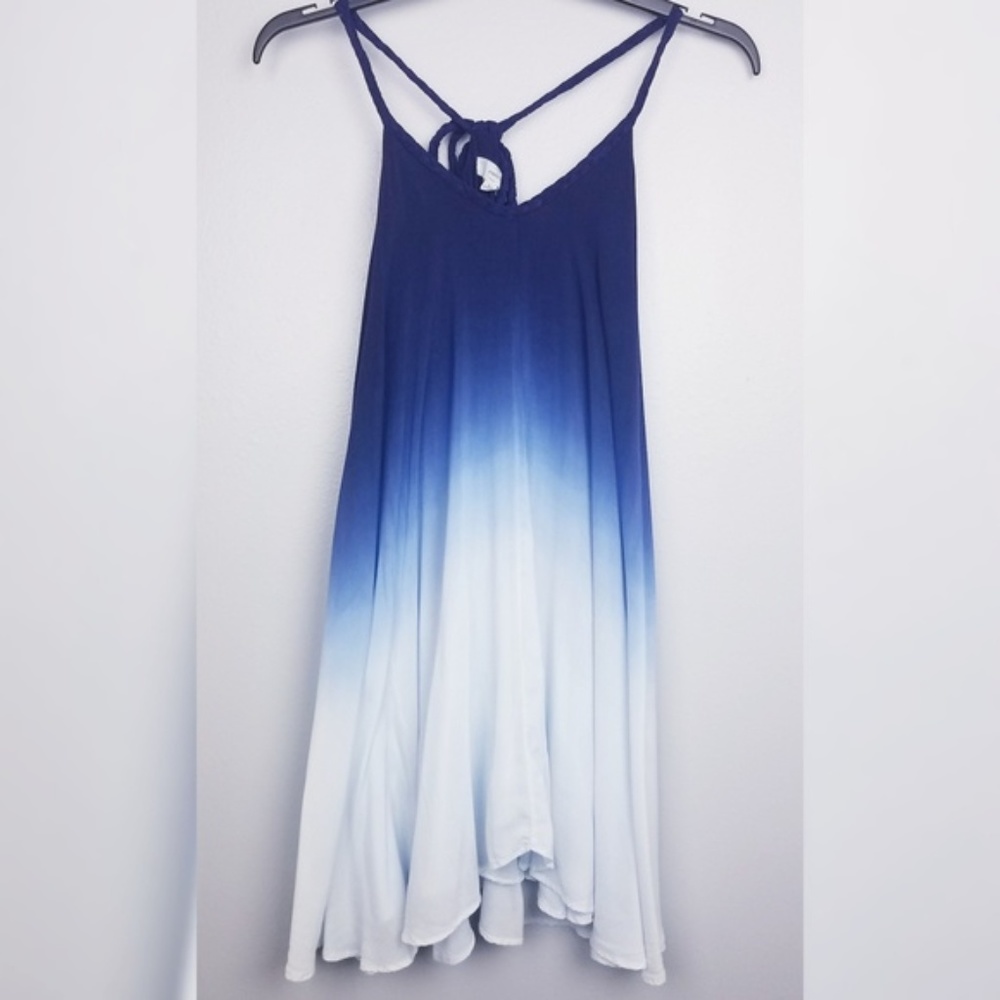 Entro dress - blue to white gradient ombre